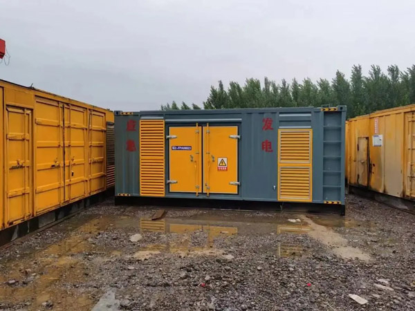 宽甸柴油发电机如何判断干式空气滤清器是否需要更换？