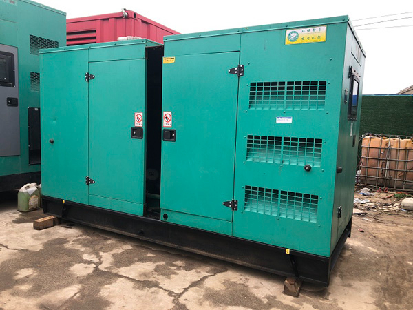 宽甸怎样合理控制磷酸铁锂蓄电池的充放电倍率以延长其使用寿命？